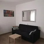 Cosy 2p A 5 Minutes A Pied De La Et Du Centre アパート *