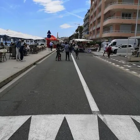Cosy 2p A 5 Minutes A Pied De La Et Du Centre مينتون