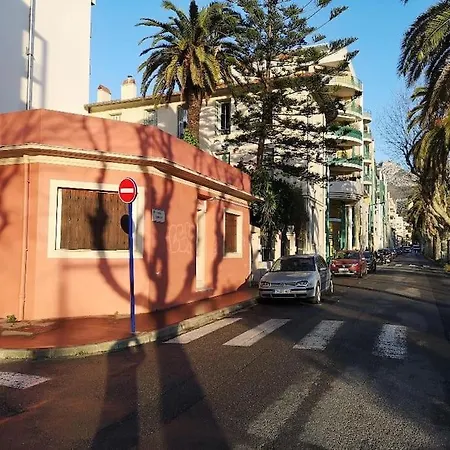 Cosy 2p A 5 Minutes A Pied De La Et Du Centre Menton