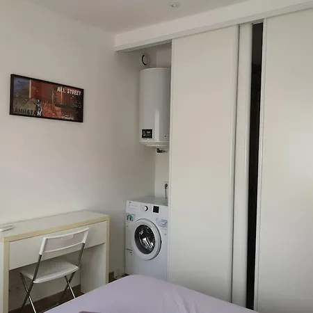Cosy 2p A 5 Minutes A Pied De La Et Du Centre 芒通