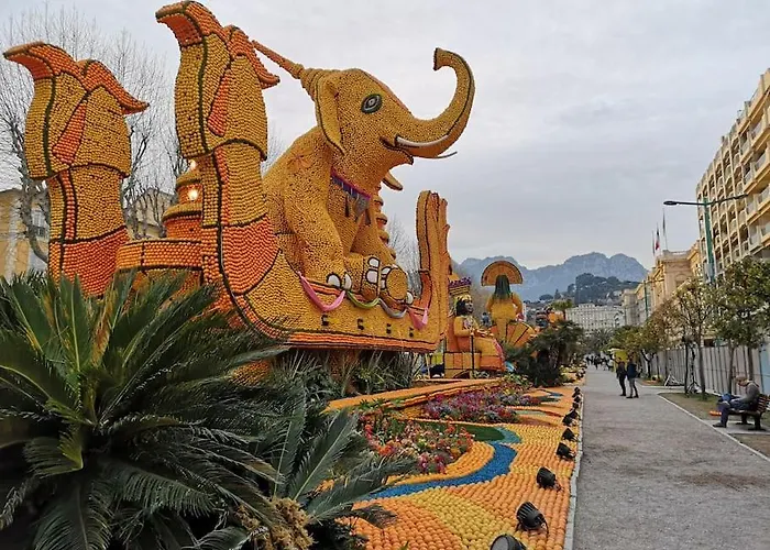 Cosy 2p A 5 Minutes A Pied De La Et Du Centre *